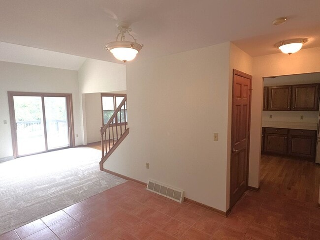 Building Photo - 3207 S Ridge Crest Ct
