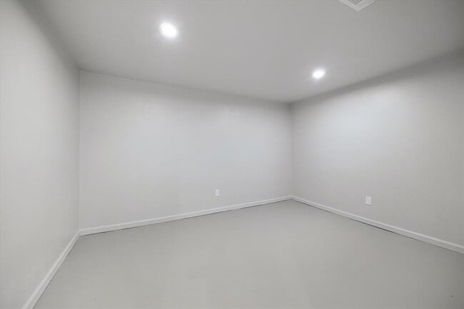 Building Photo - 1514 Mercury Dr