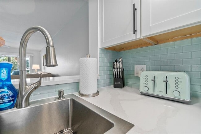 Building Photo - 433 Cerromar Ln