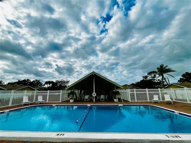 Building Photo - 6490 Cape Hatteras Way NE