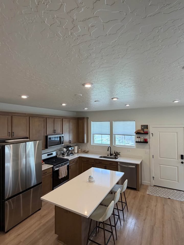 Building Photo - 9362 N