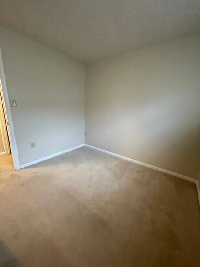 Building Photo - 806 Flagler Dr