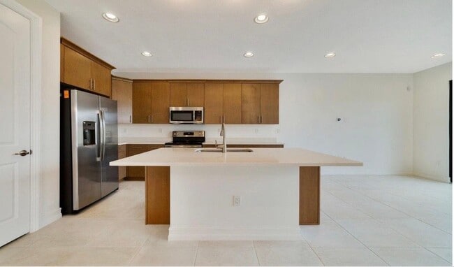 Building Photo - 9952 Brickhill Dr