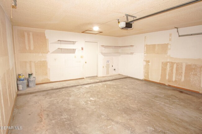 Building Photo - 1832 Dean Jones Dr