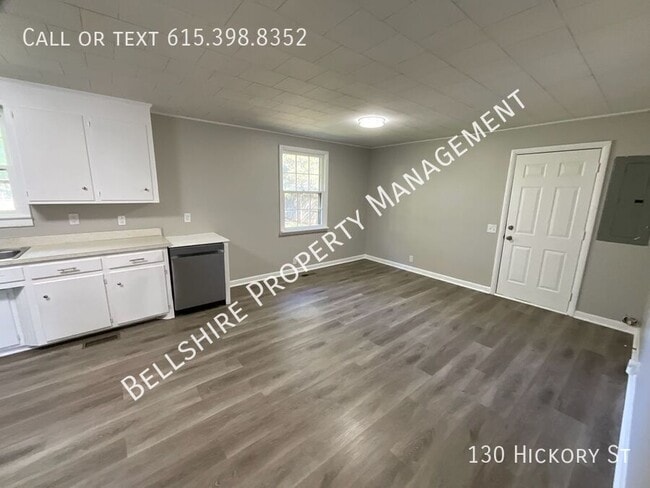 Building Photo - 130 Hickory St