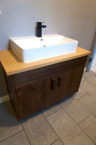 Building Photo - 3547 E Green St