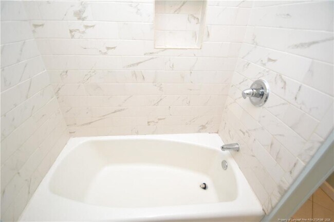 Building Photo - 5131 Lundy Dr