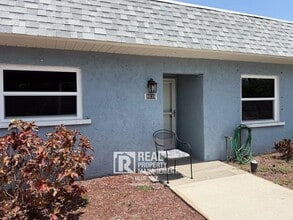 Building Photo - 9639 Greenskeeper Dr