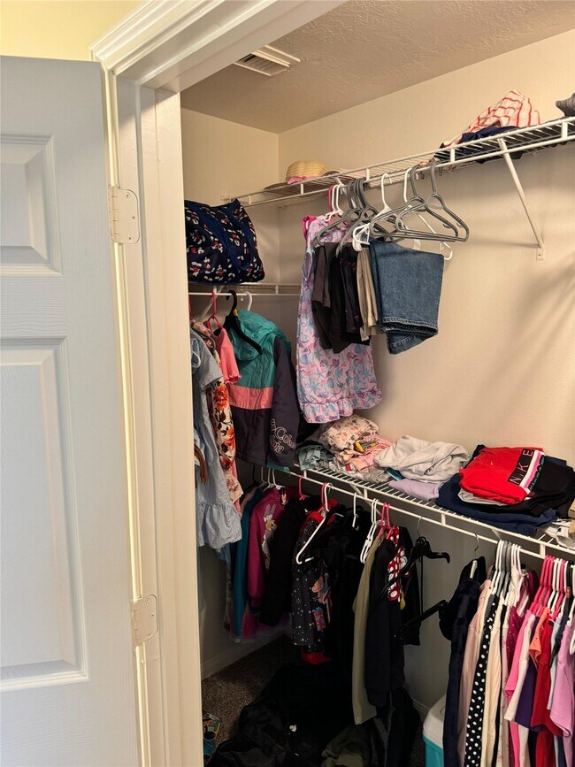 Building Photo - 835 Dracena Ct