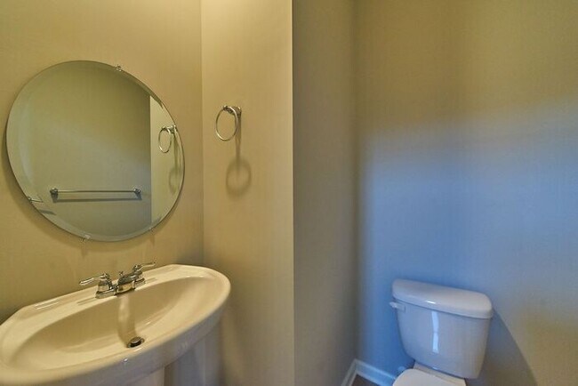 Building Photo - 4 Bedroom at Trotter's Landing in Camby With Pond View!