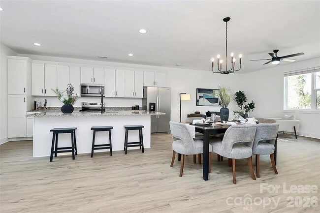 Building Photo - 212 Nelson Ave