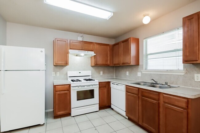 Building Photo - 17406 Wigeon Way Dr