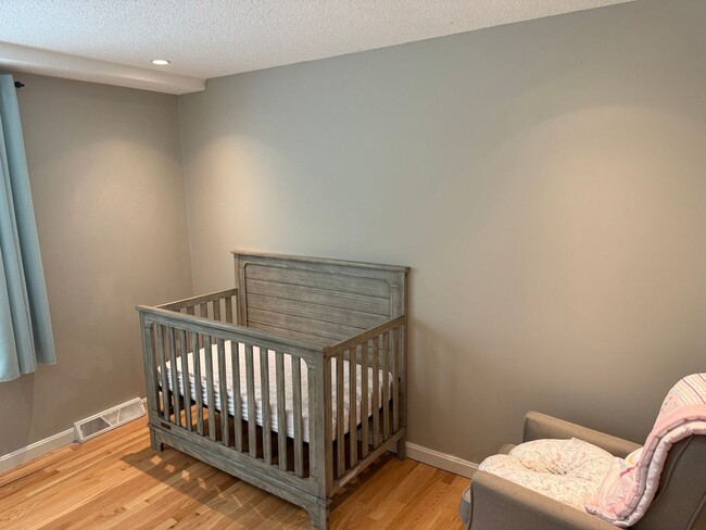 Building Photo - Modern 3 Bedroom Single Family - Available...