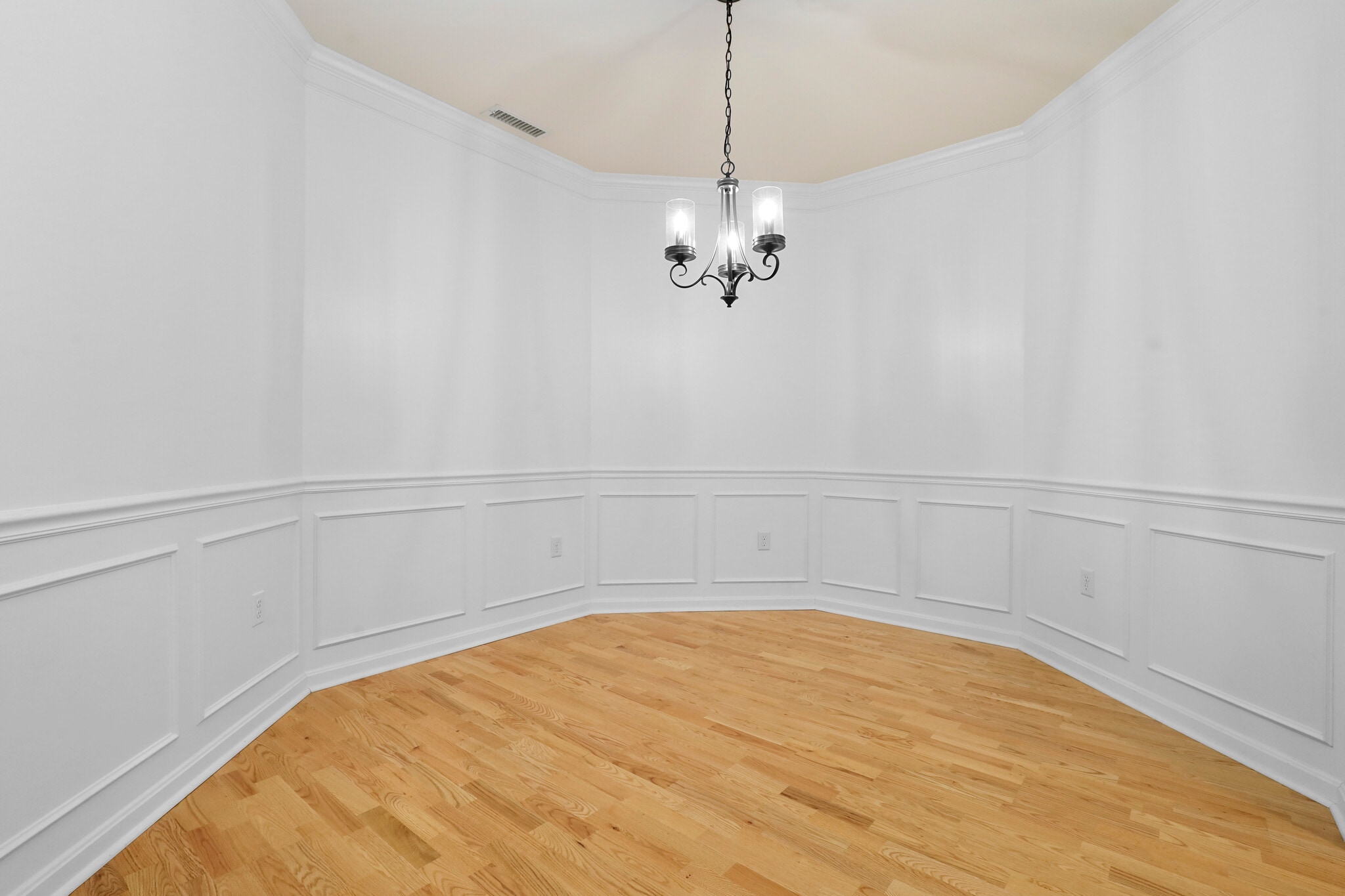 bonus/ ding room - 13 Morgan Dr