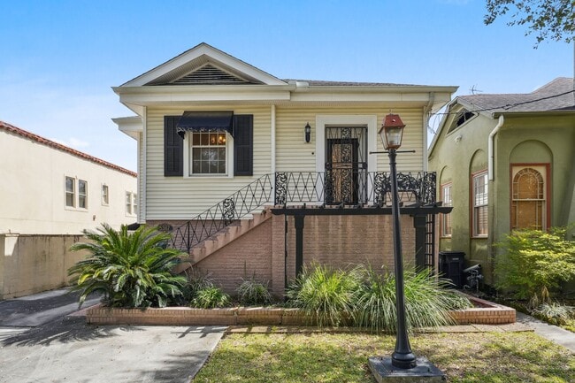 Building Photo - 5367 Canal Blvd