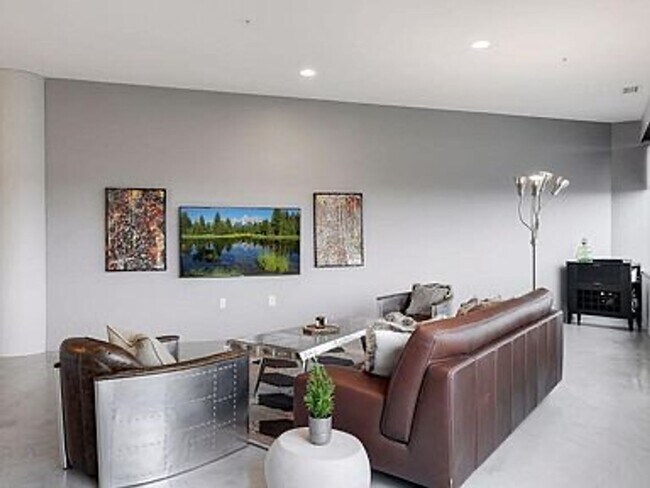 Building Photo - Contract For Deed - Cloud 9 Sky Flat Condo