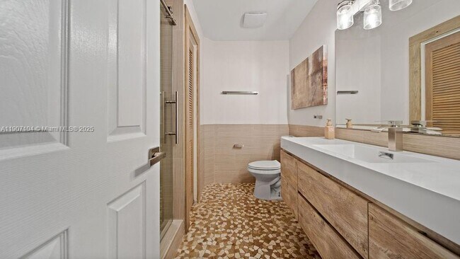 Building Photo - 5831 NW 81st Terrace