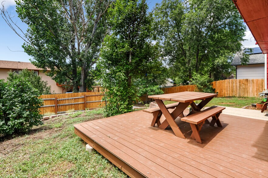 Building Photo - 1024 Bromefield Dr