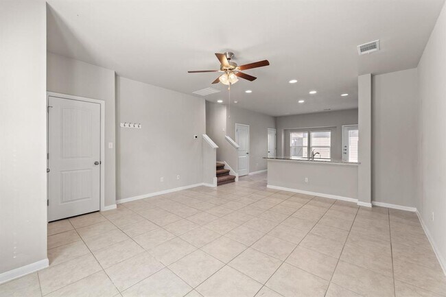 Building Photo - 18007 Malnati Dr