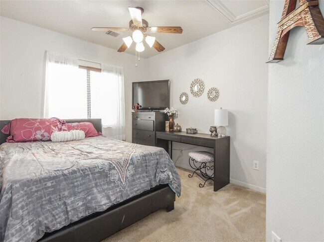 Building Photo - 13301 Baron Hill Ln