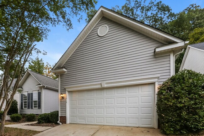 Building Photo - 12018 Cheviott Hill Ln