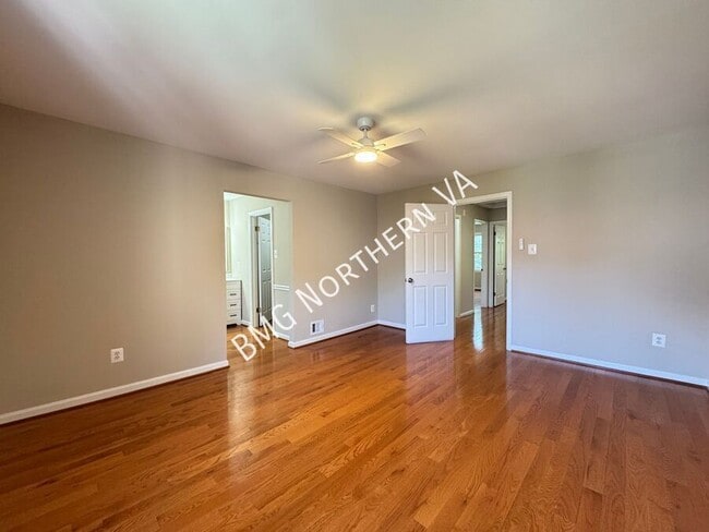 Building Photo - 9606 Scotch Haven Dr