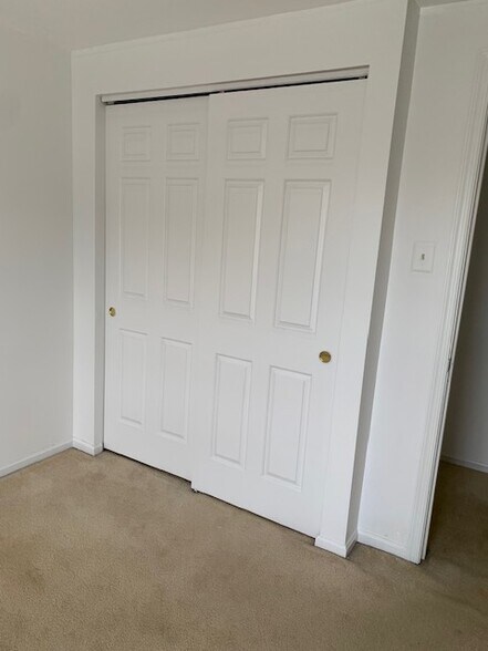 Master Bedroom - 8513 London Bridge Way