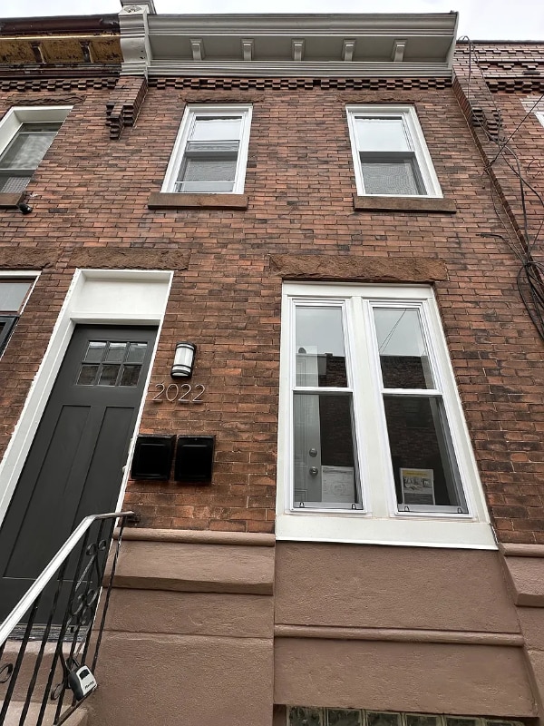 Building Photo - 2022 S Hemberger St