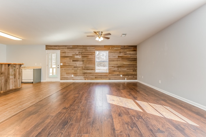 Building Photo - 157 Jesse Layne Dr