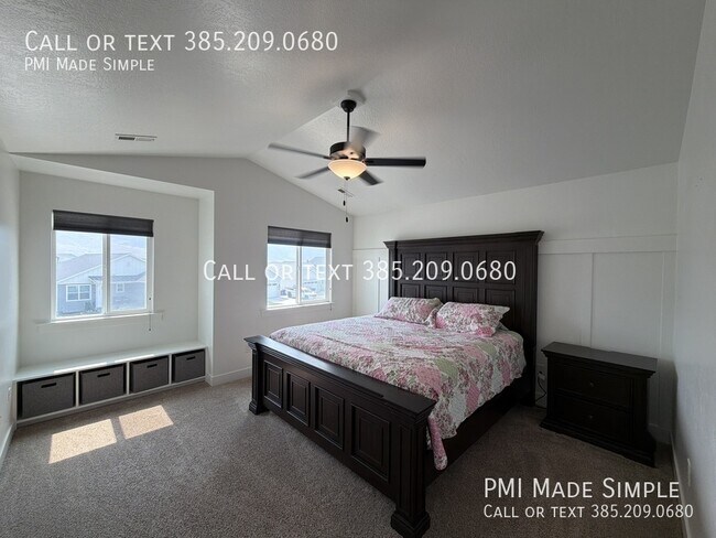 Building Photo - 3621 Sparrow Ln