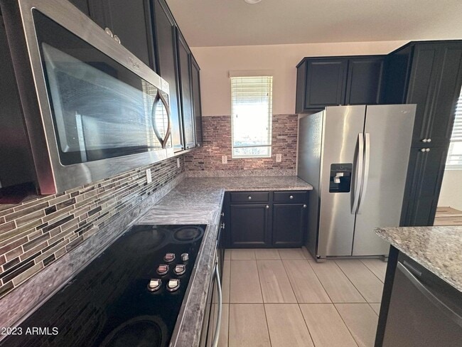 Building Photo - 1250 Abbey Ln