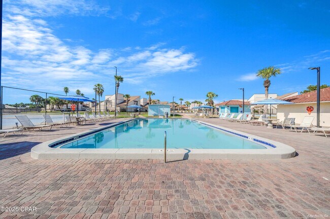 Building Photo - 17462 Front Beach Rd