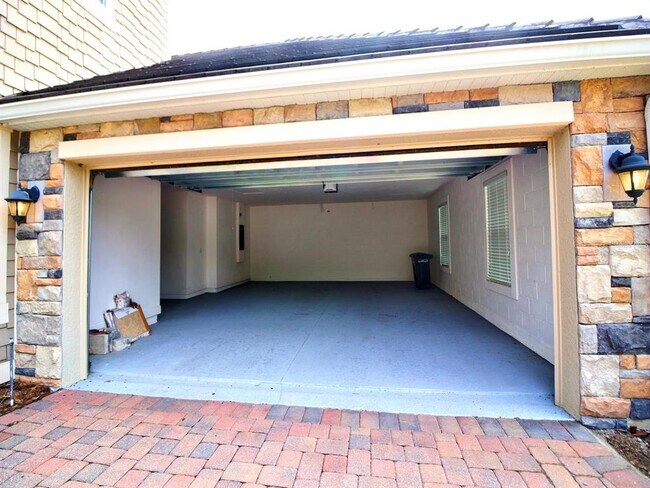 Building Photo - 11539 Brickyard Pond Ln