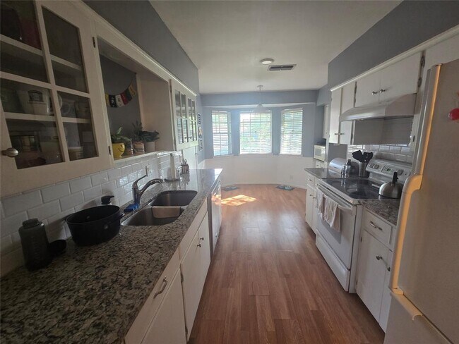 Building Photo - 1609 Springer Ln