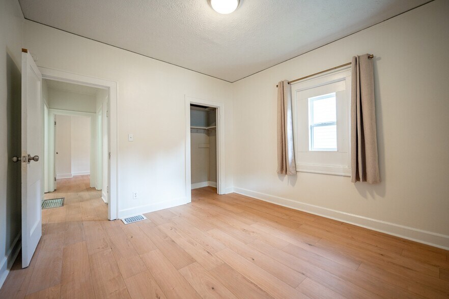 Building Photo - 3438 Carrollton Ave