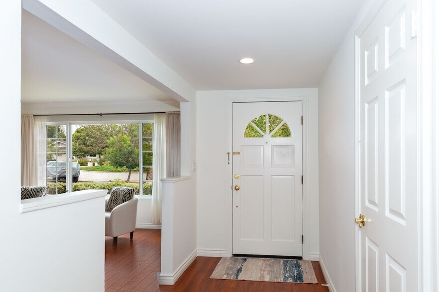 Building Photo - 3340 Tuxford Pl