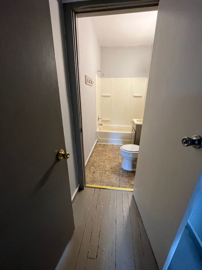 Building Photo - 1808-1810 S 6th St