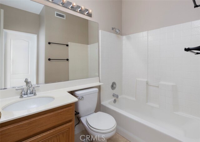 Building Photo - 22 Melrose Dr