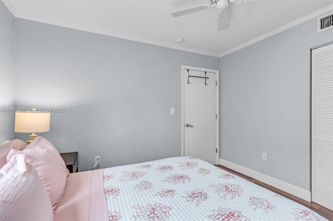 Building Photo - 1532 Drexel Ave