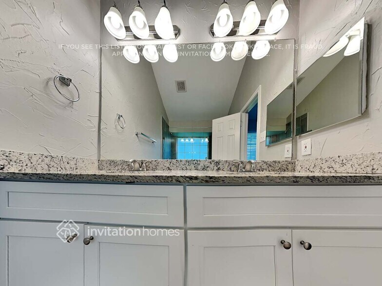 Building Photo - 159 Summerhill Dr