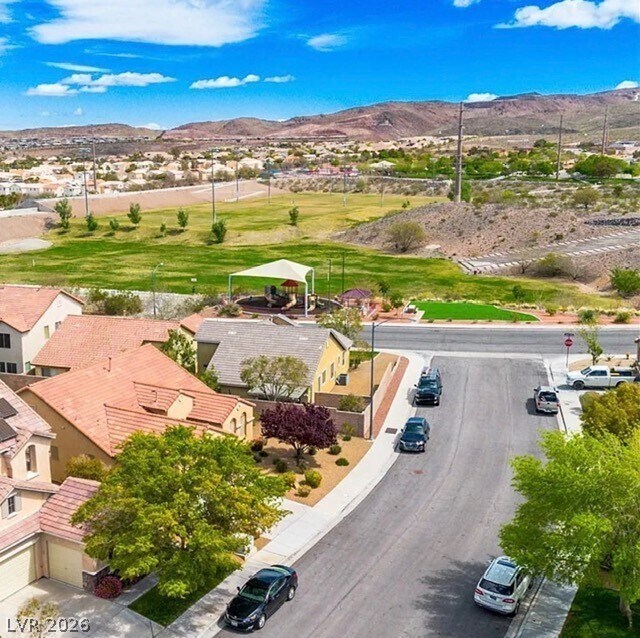 Building Photo - 2406 Paveene Ave