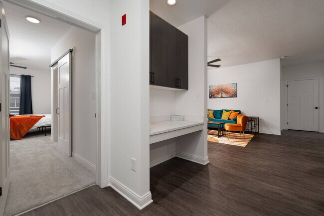 Building Photo - 5842 Leisure Ln