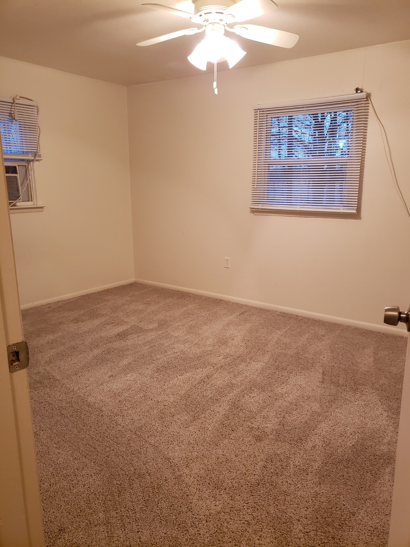 Building Photo - 10477 Sprinkle Rd