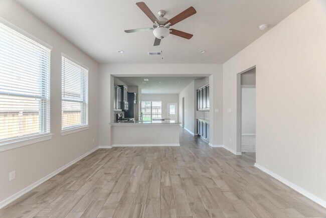 Building Photo - 8026 Whisper Grove Dr