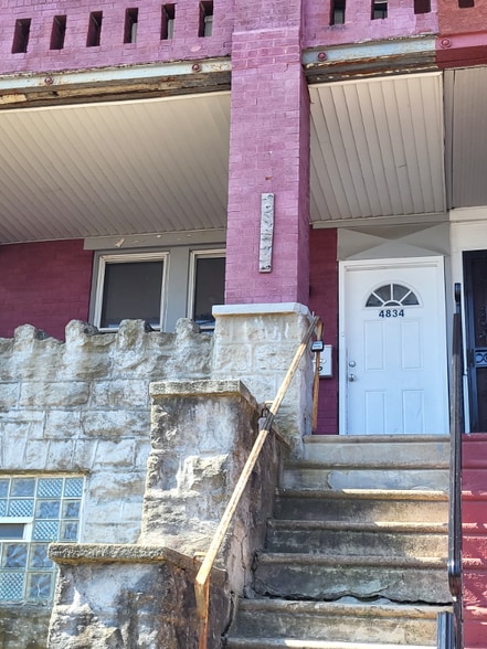 Primary Photo - 4834 Sansom St