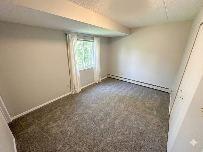 Building Photo - 956 S Lincoln St