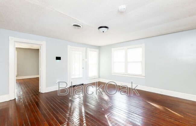 Building Photo - 917 Watt St