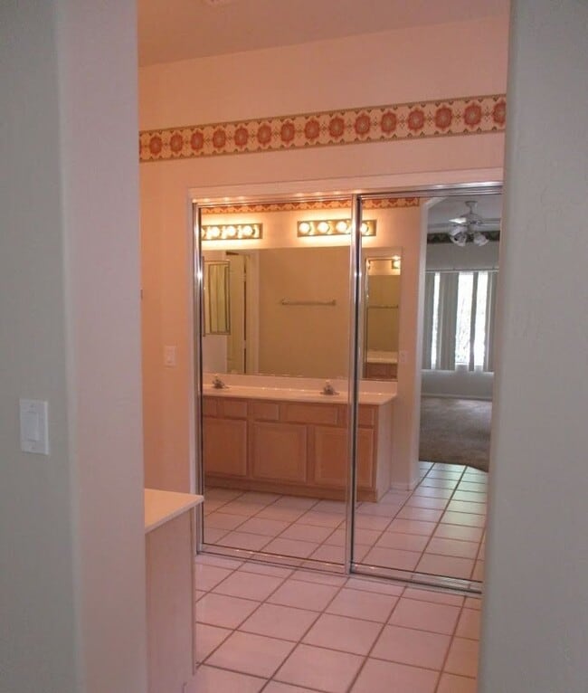 Building Photo - Unfurnished, 1-year long-term rental