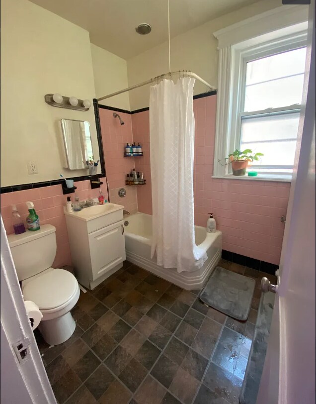 Building Photo - 8 Euston St