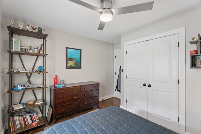 Building Photo - 4097 Longview Dr